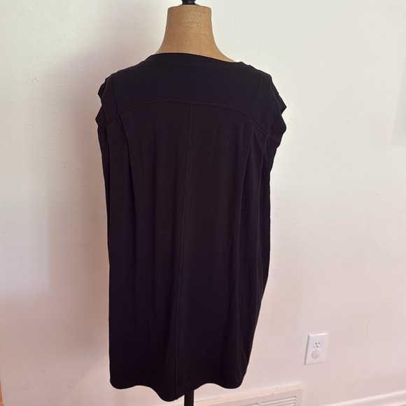 Lululemon sz 12 Modal Pleated Shoulder Tank Top
Black Sleeveless Women's VGUC - Picture 7 of 13